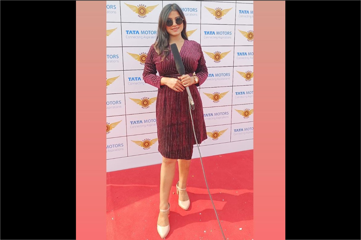 exhibition anchor emcee in hyderabad